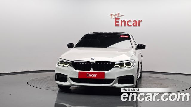 BMW 5-Series G30 530i M Sport Package Plus - фото 1