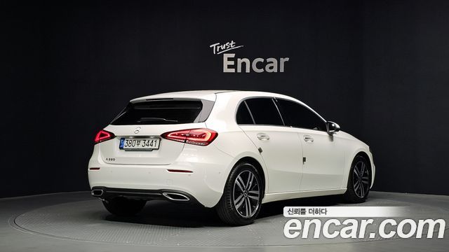Mercedes-Benz A-Class W177 A220 Hatchback - фото 1