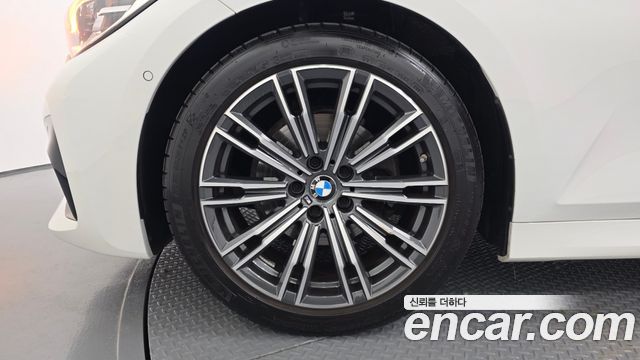 BMW 3-Series G20 320i M Sport - фото 4