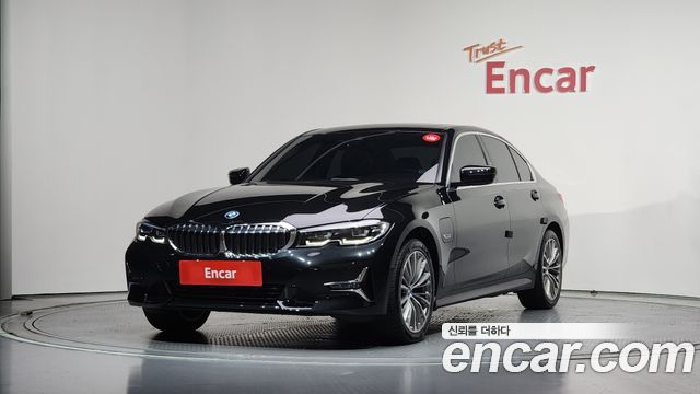 BMW 3-Series G20 320e Luxury - фото 0