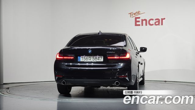 BMW 3-Series G20 320e Luxury - фото 3