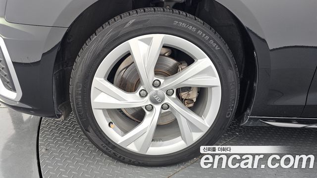 Audi A4 B9 40 TFSI Premium - фото 4