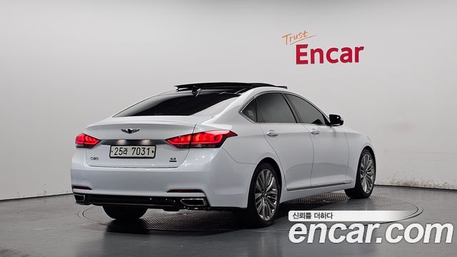 Genesis G80 3.3 GDI AWD Premium Luxury - фото 1