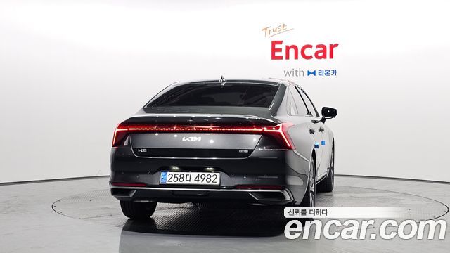 Kia K8 гибрид Noblesse - фото 3