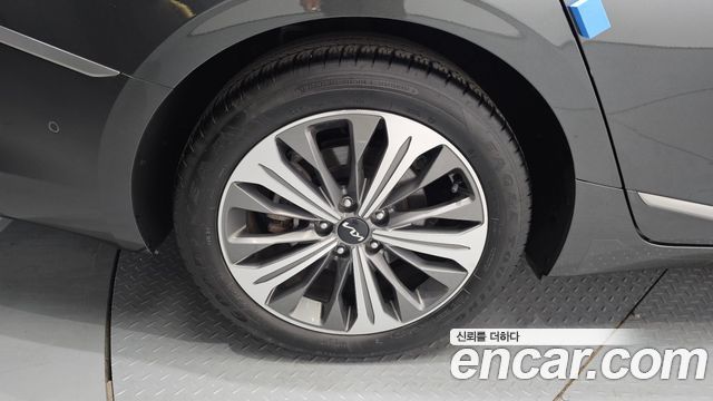 Kia K8 гибрид Noblesse - фото 4