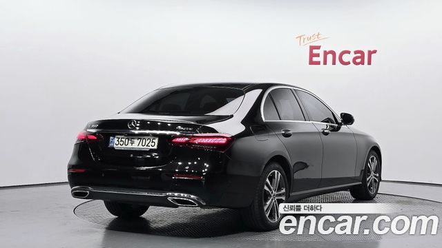 Mercedes-Benz E-Class W213 E350 4MATIC Avantgarde - фото 1