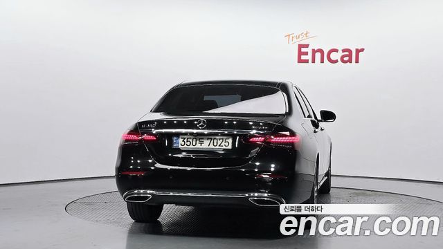 Mercedes-Benz E-Class W213 E350 4MATIC Avantgarde - фото 3