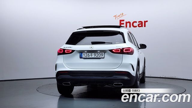 Mercedes-Benz GLA-Class H247 GLA250 4MATIC - фото 3