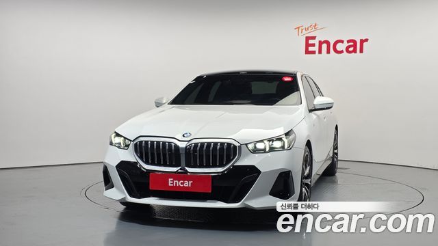 BMW 5-Series G60 530i xDrive M Sport - фото 2
