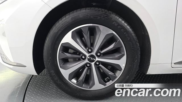 Kia K8 гибрид Noblesse Lite - фото 4