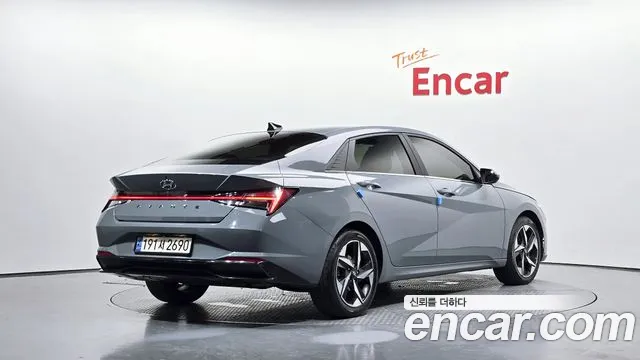 Hyundai Avante CN7, гибрид Inspiration - фото 0