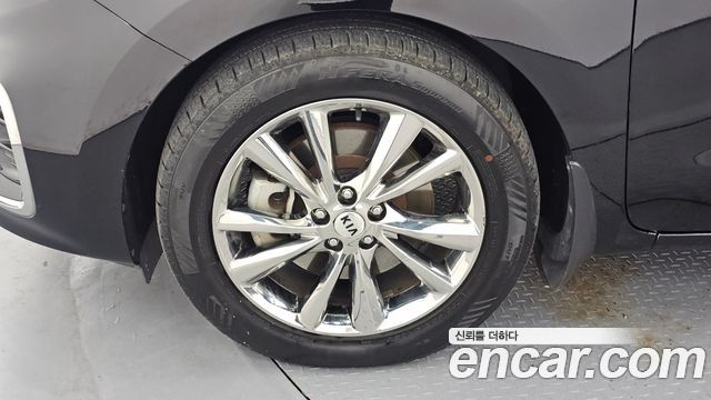 Kia Carnival Новый 9-Seater Luxury - фото 4