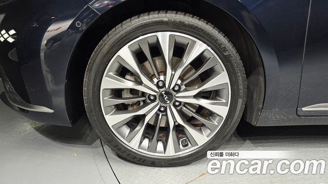 Kia K8 2.5 Gasoline 2WD Signature - фото 4