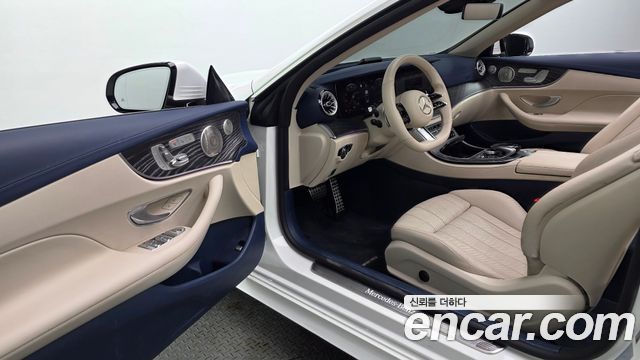 Mercedes-Benz E-Class W213 E450 4MATIC Cabriolet - фото 1