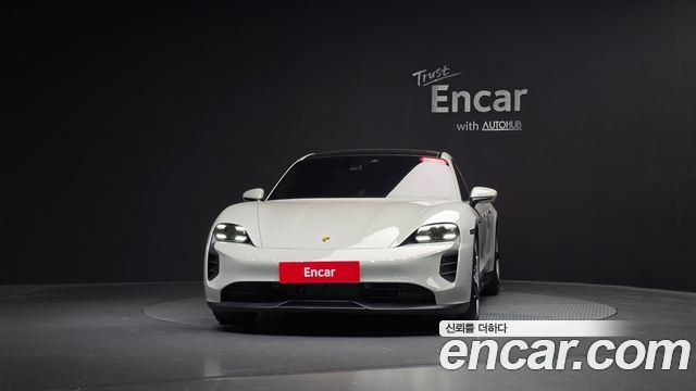 Porsche Taycan GTS - фото 1