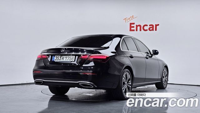 Mercedes-Benz E-Class W213 E250 Avantgarde - фото 1