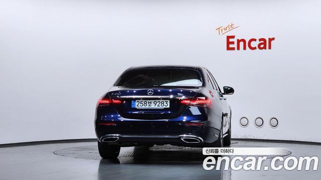 Mercedes-Benz E-Class W213 E250 Avantgarde - фото 3
