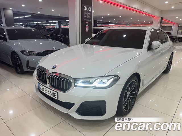 BMW 5-Series G30 520i M Sport - фото 0