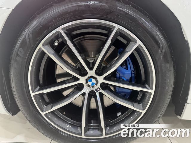 BMW 5-Series G30 520i M Sport - фото 4