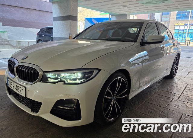 BMW 3-Series G20 320i M Sport - фото 0