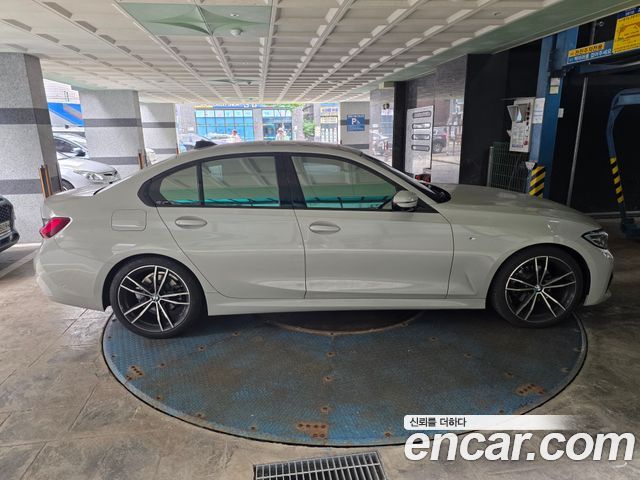 BMW 3-Series G20 320i M Sport - фото 4