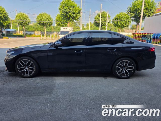 BMW 5-Series G60 523d xDrive M Sport - фото 3