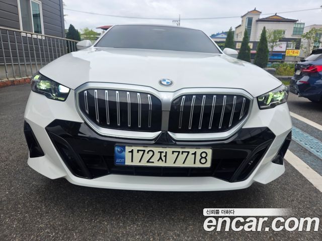 BMW 5-Series G60 523d xDrive M Sport - фото 0