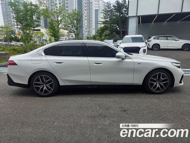 BMW 5-Series G60 523d xDrive M Sport - фото 3
