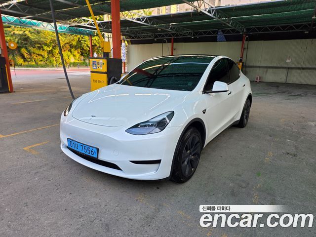 Tesla Model Y RWD - фото 0