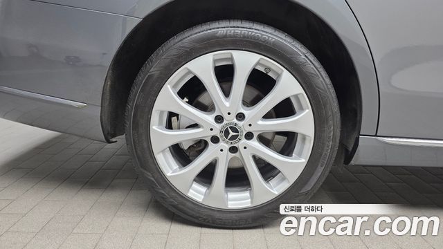 Mercedes-Benz E-Class W213 E300 4MATIC Exclusive - фото 4