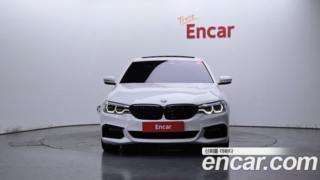BMW 5-Series G30 530i M Sport Package Plus - фото 2
