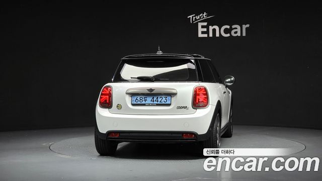 Mini Cooper 4-го поколения Resolute Edition 3rd - фото 3