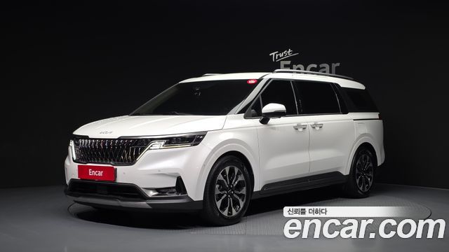 Kia Carnival 4-го поколения 7-Seater Signature - фото 0