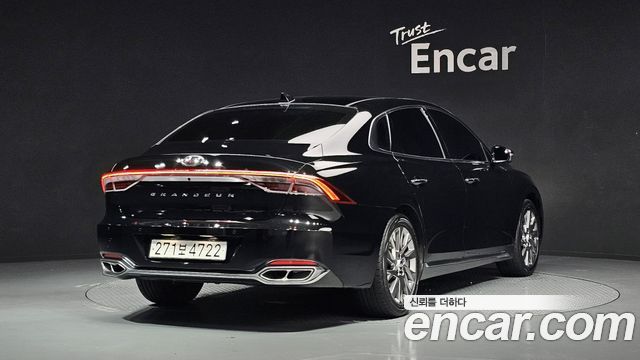 Hyundai Grandeur Новый IG, гибрид Calligraphy - фото 1