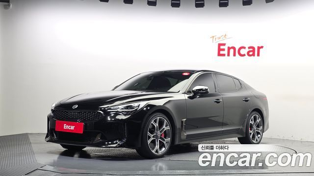 Kia Stinger 2.0 Turbo 2WD Platinum - фото 0