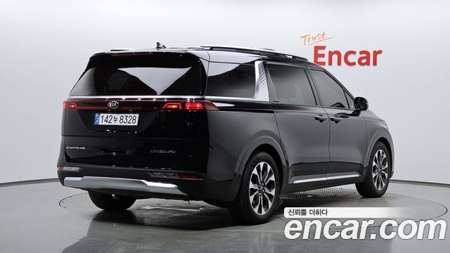 Kia Carnival 4-го поколения 7-Seater Signature - фото 1