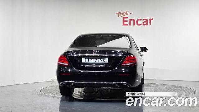 Mercedes-Benz E-Class W213 E300 Exclusive - фото 3