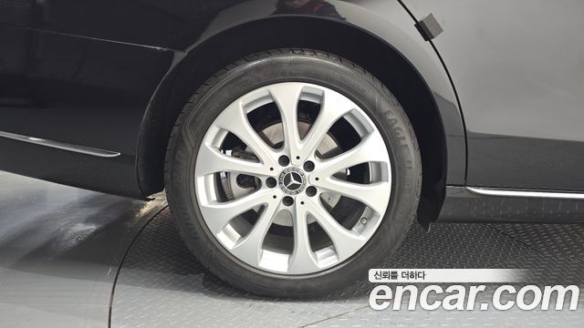 Mercedes-Benz E-Class W213 E300 Exclusive - фото 4