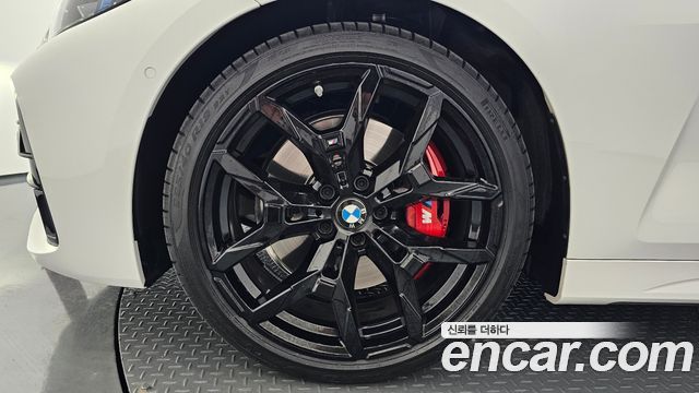 BMW 4-Series G22 420i M Sport Pro Convertible - фото 4