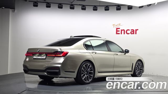 BMW 7-Series G11 730Ld xDrive M Sport - фото 1
