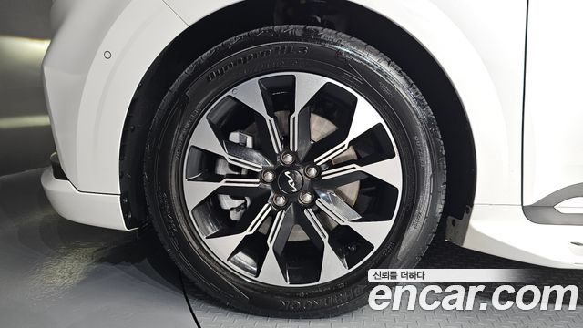Kia Carnival 4-го поколения Gasoline 9-Seater Hi-Limousine Signature - фото 4