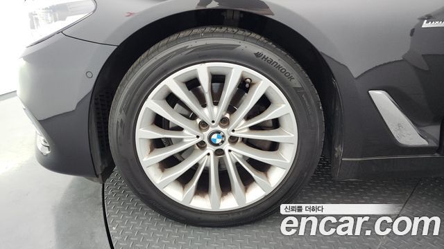 BMW 5-Series G30 520d xDrive Luxury Plus - фото 4