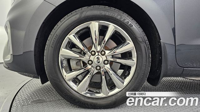 Kia Carnival Новый 9-Seater Noblesse Special - фото 4
