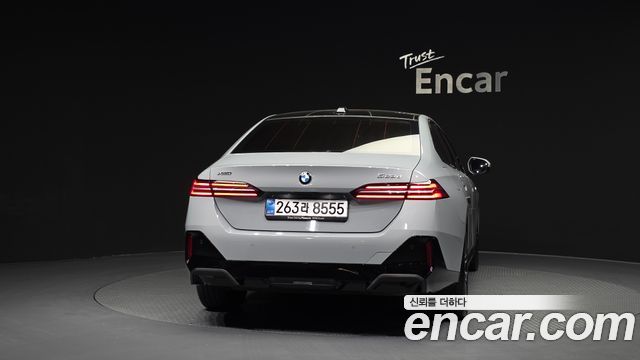 BMW 5-Series G60 523d xDrive M Sport - фото 3