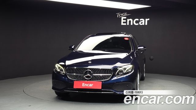 Mercedes-Benz E-Class W213 E220d 4MATIC Avantgarde - фото 2