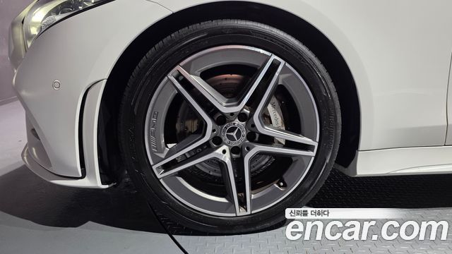 Mercedes-Benz CLS-Class C257 CLS300d AMG Line - фото 4
