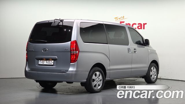 Hyundai Starex Новый 4WD Wagon 11-Seater Smart - фото 1