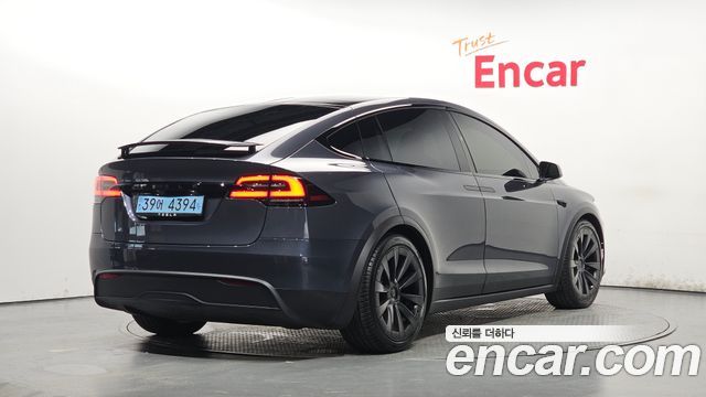 Tesla Model X AWD - фото 1