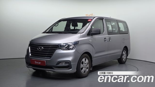 Hyundai Starex Новый Wagon 12-Seater Smart - фото 0
