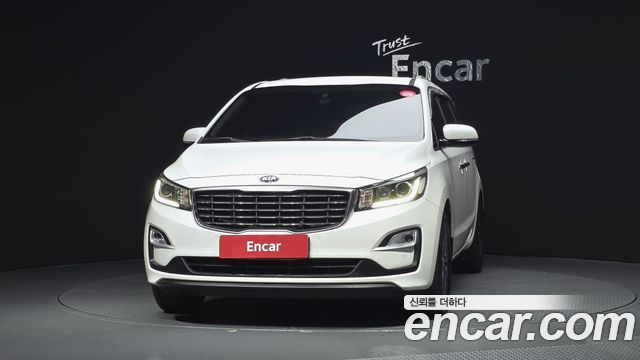 Kia Carnival Новый 11-Seater Prestige - фото 2